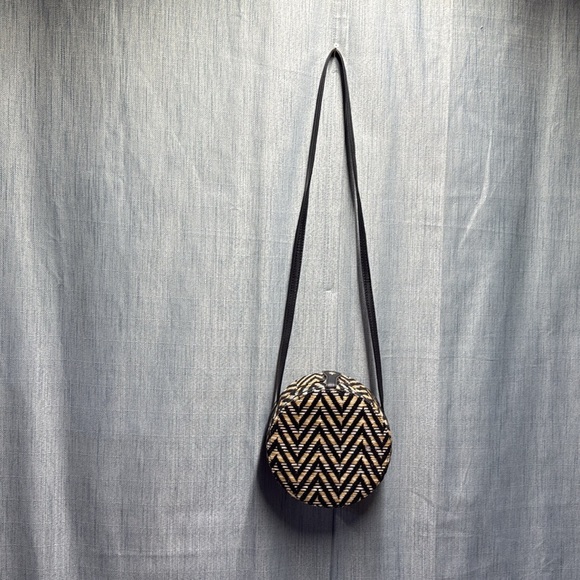 Lionel Chevron Patterned round Crossbody Bag - Picture 2 of 8